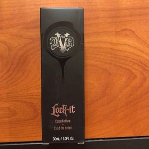 UNOPENED Kat Von D lock-it foundation
